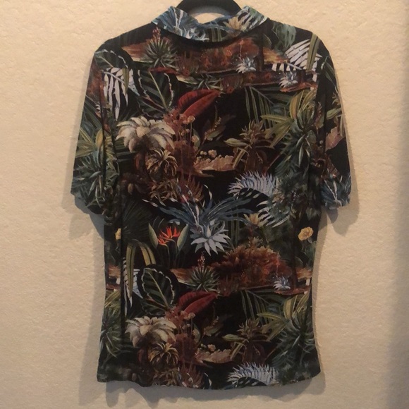 H&M floral casual button down - Picture 3 of 3